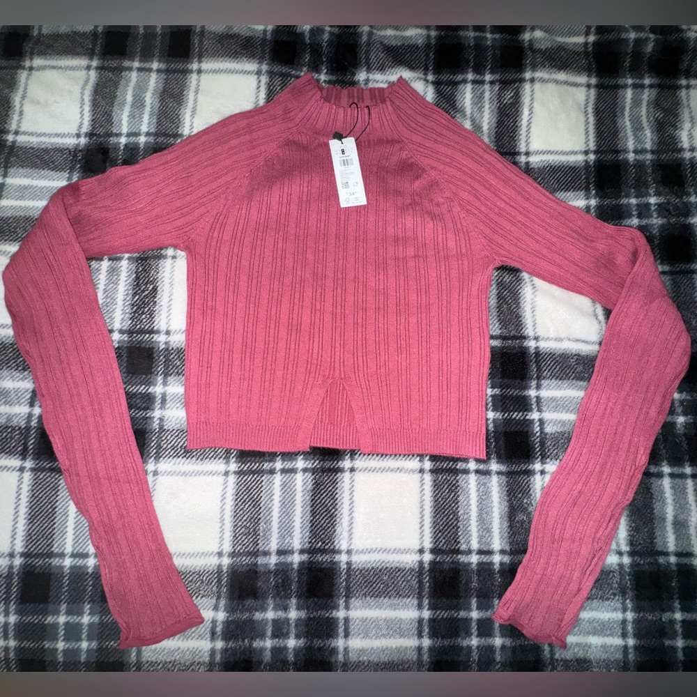 GARAGE crop mock neck bodycon sweater in dried rose, size S